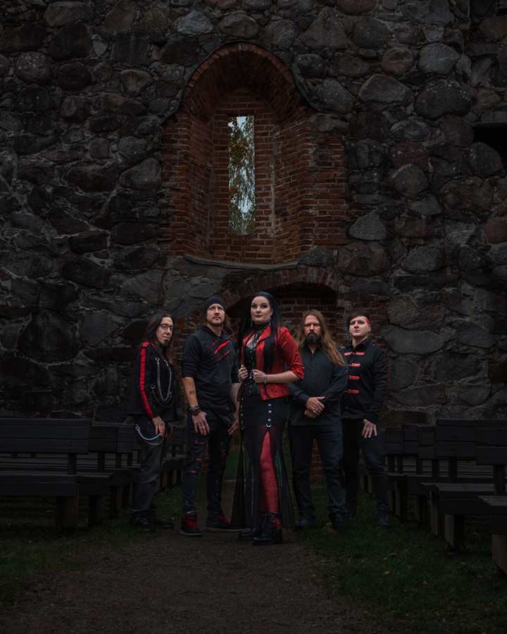 CrimsonDay_photo_Katri_Kallio_Photography3
